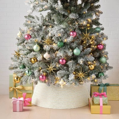  Christmas Rolled Up Tree Collar Cream - Wondershop™