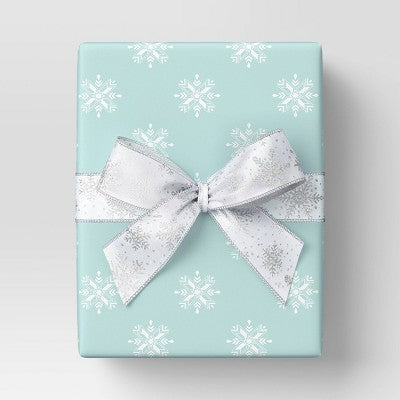  30” 20 Sq Ft Christmas Roll Wrap White Snowflakes On Light Blue - Wondershop™