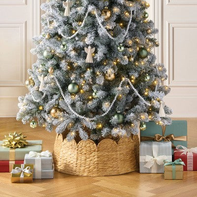  Christmas Water Hyacinth Scalloped Tree Collar - Wondershop™