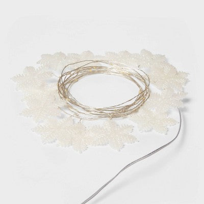  30ct LED Dewdrop With Glittered Snowflakes Christmas Indoor Novelty String Lights Warm White With Silver Wire - Wondershop™