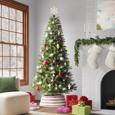  7.5' Un-Lit Alberta Spruce Artificial Christmas Tree - Wondershop™